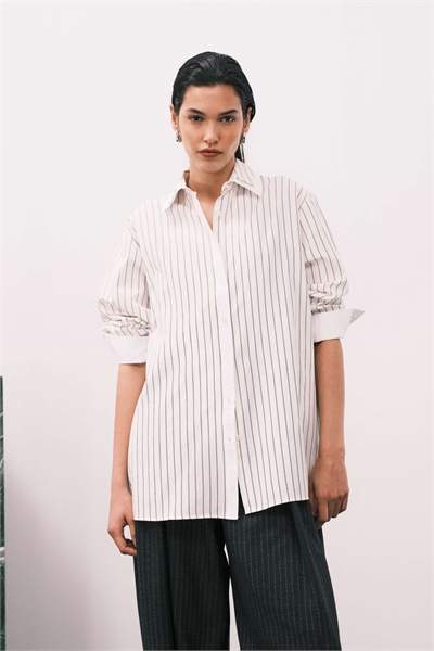 Рубашка свободного кроя с двойным воротником артикул 154212777