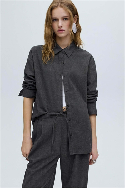 Рубашка в тонкую полоску артикул 154727539