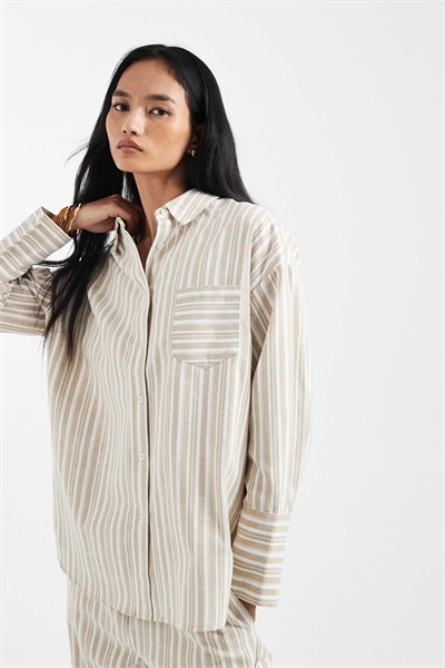 Легкая пляжная рубашка с пуговицами из ткани с высоким содержанием хлопка co-ord артикул 151747630