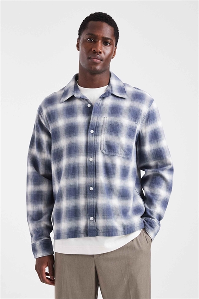 Рубашка в клетку с длинными рукавами артикул 154149897