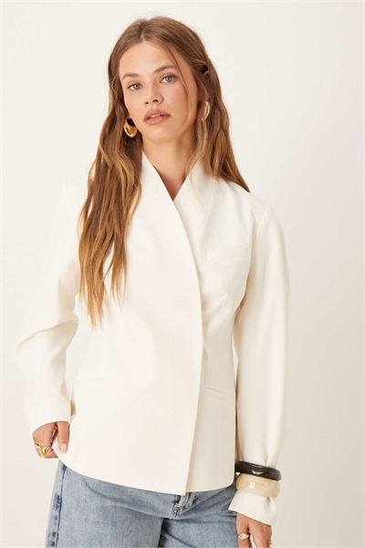 Блейзер с рукавами-коконами и индивидуальным кроем без воротника артикул 147265274