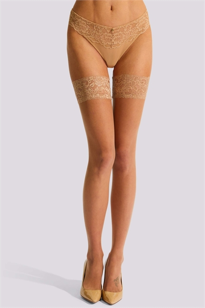 Кружевные чулки с глянцевой поверхностью артикул 155190331