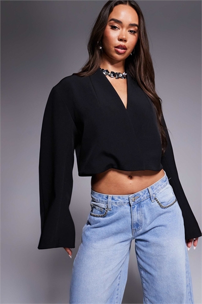 Блейзер с прямоугольным приталенным рукавом артикул 147786778