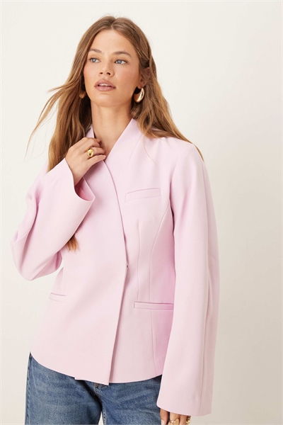 Блейзер с рукавами-коконами и индивидуальным кроем без воротника артикул 149516028