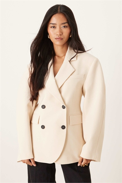 Блейзер с рукавами-коконами и двойной застежкой, скроенный по фигуре артикул 150049473