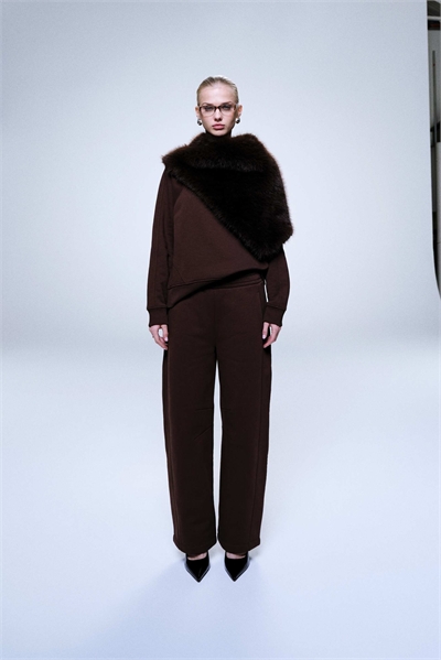 Джоггеры с отворотами на штанинах из ткани премиум-класса плотностью 500 г/м² артикул 150777767