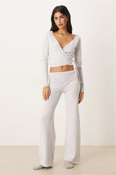 Удобные брюки с низкой посадкой и прямыми брючинами от Gilly Hicks co-ord артикул 154114632