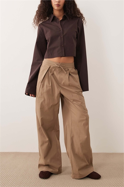 Брюки с широкими штанинами цвета мокко на резинке артикул 153050282