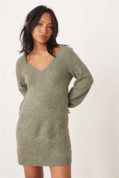 Трикотажное мини-платье с V-образным вырезом артикул 143696543