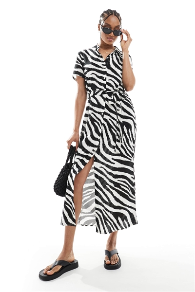 Простое длинное платье-рубашка с пуговицами и принтом «зебра» артикул 142821133