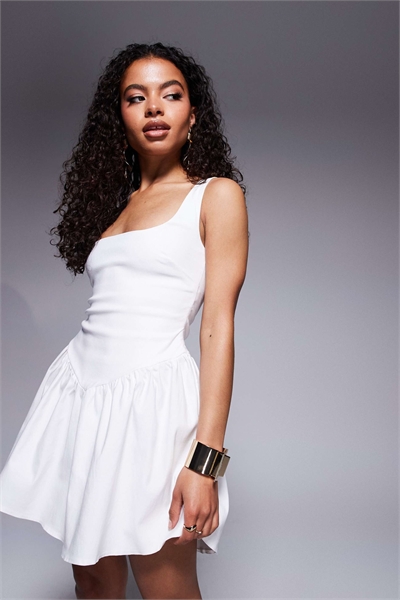 Мини-платье-скатер из бенгалина с квадратным вырезом и заниженной талией артикул 146685312