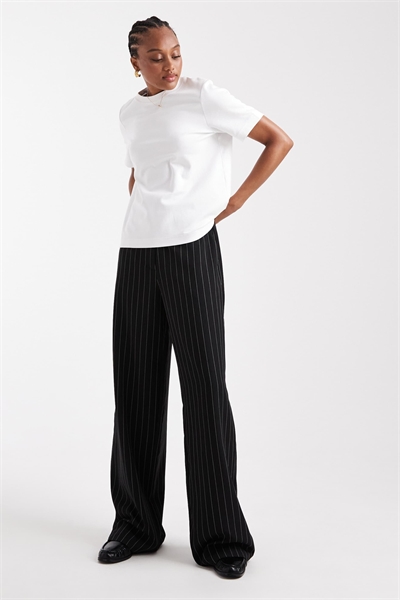 Высокие брюки с прямыми брючинами свободного кроя артикул 148779761