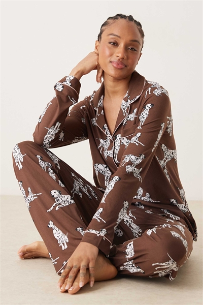 Эксклюзивный комплект пижамы с длинными рукавами и брюками от Chelsea Peers в стиле «ревер» с принтом «далматинец» артикул 141462361