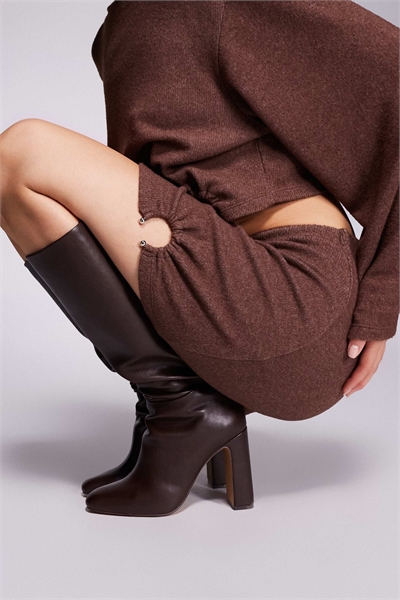 Кожаные ботинки Ally до колен цвета кофе артикул 143438589