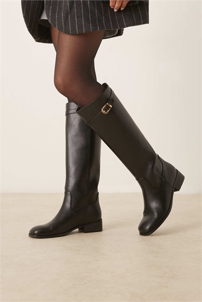 Верховые коленные сапоги с пряжкой, черного цвета артикул 149431056