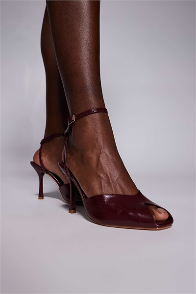 Сандалии Simmi London с открытым носком и каблуком, модель Savvy, широкая колодка артикул 153399619