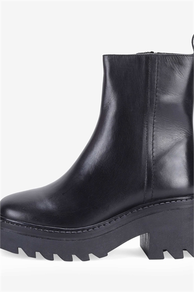 Стильные кожаные ботинки с высоким голенищем «BRIDGFORD» черного цвета артикул 139842273