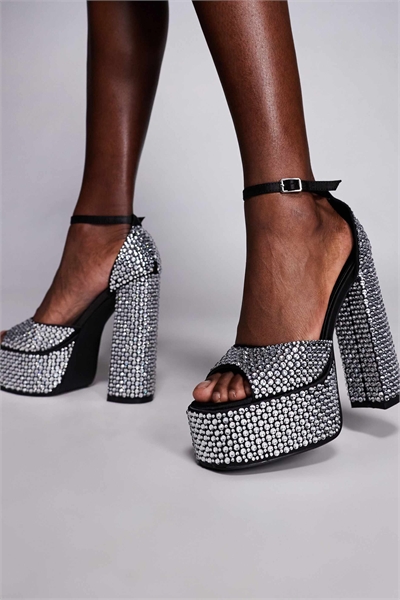 Сандалии Simmi London на платформе с каблуком цвета рубина артикул 150781704