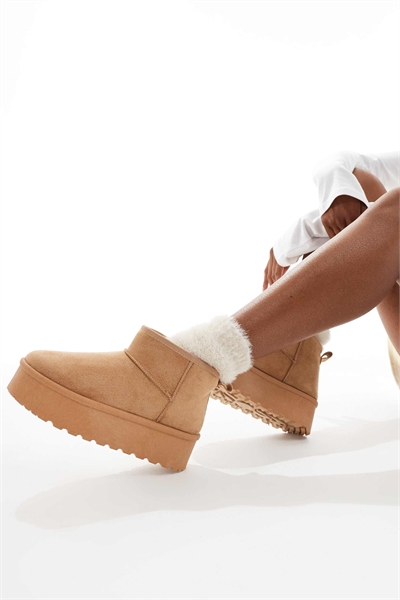 Мини-ботинки на плоской подошве кремового цвета артикул 148661700