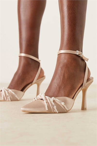 Свадебные туфли-лодочки Harsha на каблуке с завязками на щиколотке и жемчугом артикул 149858066