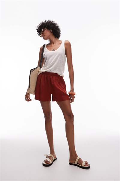 Льняные шорты с эластичным поясом цвета жженого апельсина артикул 143301567