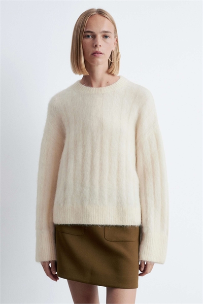 Свитер из сверхмягкого пушистого мохера и шерсти с широкой резинкой артикул 150204981