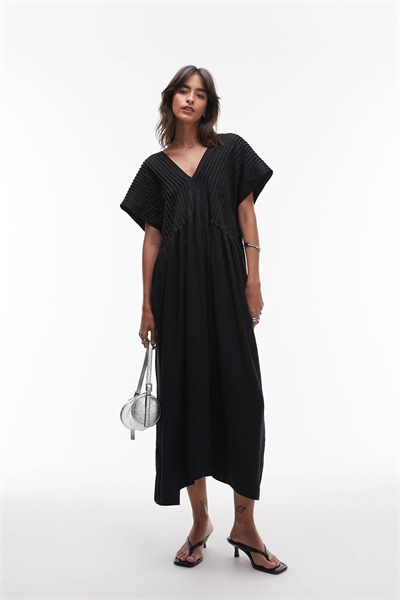 Платье Midaxi с лифом с мелкими складками, черного цвета артикул 148306085