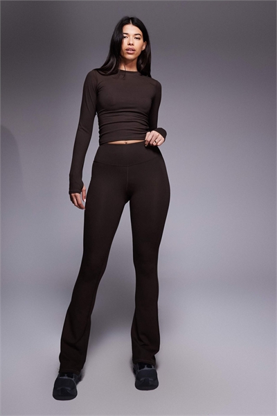 Леггинсы для йоги Icon с мягкой поверхностью, высокой талией и зауженными штанинами артикул 139771554