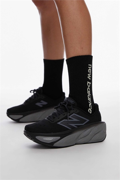 Еще больше кроссовок для бега артикул 134104217