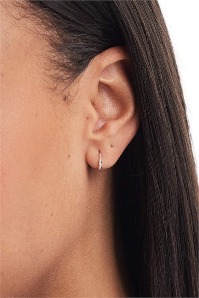 Крошечные серьги-кольца с виткой, 10 мм артикул 138929759