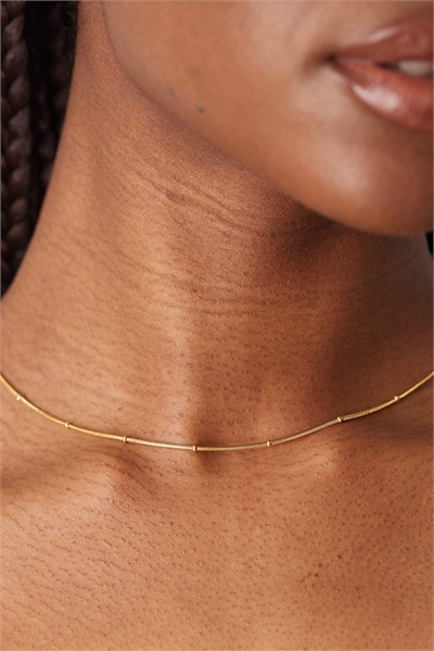 Колье с тонкой цепочкой из нержавеющей стали с 18-каратным золотым покрытием артикул 141105694