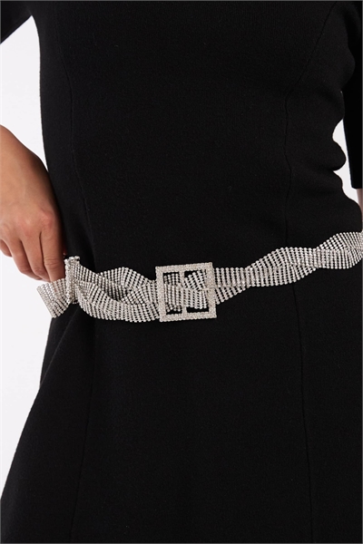 Пояс с кристаллами, закрученный в области талии и бедер, с квадратной пряжкой артикул 151485263