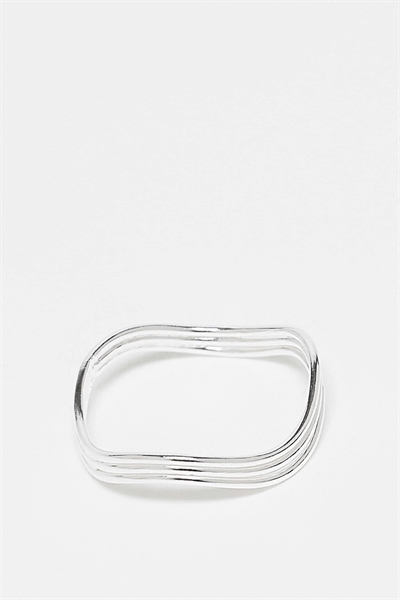 Кольцо с тремя волнообразными полосками артикул 153890099