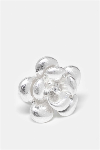 Кольцо с крупным цветком артикул 149293881