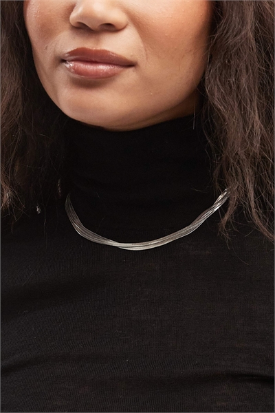 Многорядный колье с плоскими змеевидными цепочками артикул 152463026