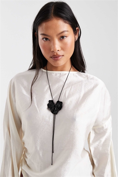 Ожерелье «Лариат» с чёрной цепочкой и чёрным цветочком артикул 151745590