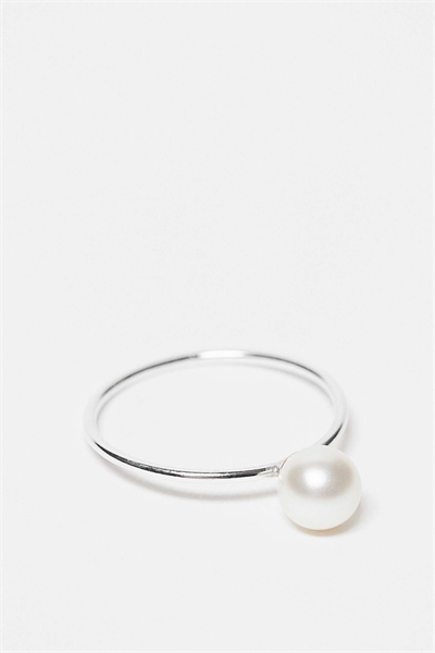 Кольцо с жемчужиной артикул 153890094