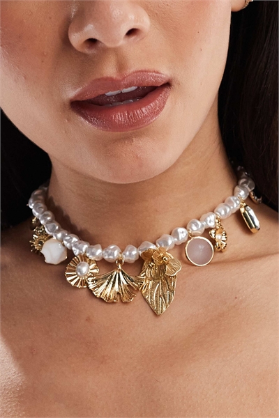 Короткое колье с искусственной жемчужиной и подвеской артикул 141640939