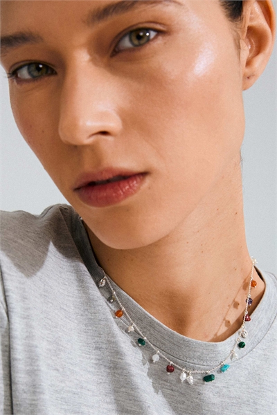 Между ожерельями артикул 150242800