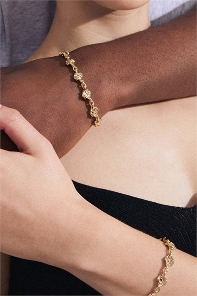 Я обожаю браслеты. артикул 150242477