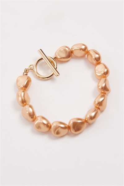 Браслет с T-образной застежкой и элементами из искусственного жемчуга в золотистом цвете артикул 150975805