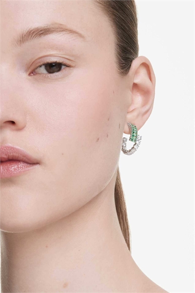 Серьги-кольца «Матрица», смешанная огранка, зеленые, с родиевым покрытием артикул 149638079