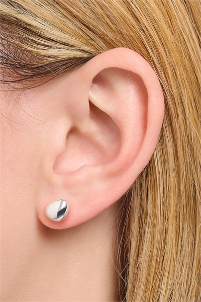 Серебряные серьги-гвоздики артикул 153897913