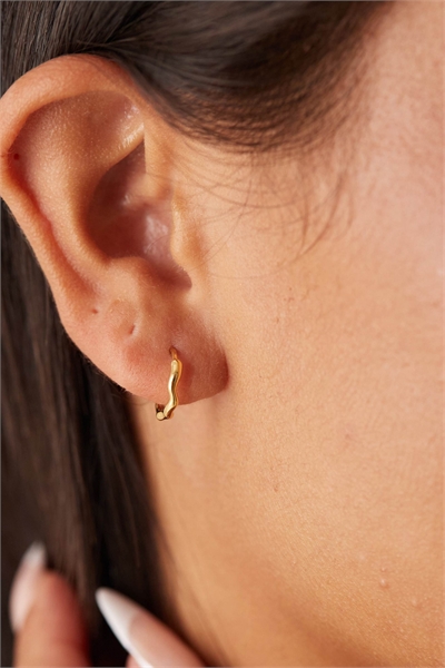 Серьги-кольца в форме обнимающих друг друга волн с покрытием из 18-каратного золота артикул 149752636