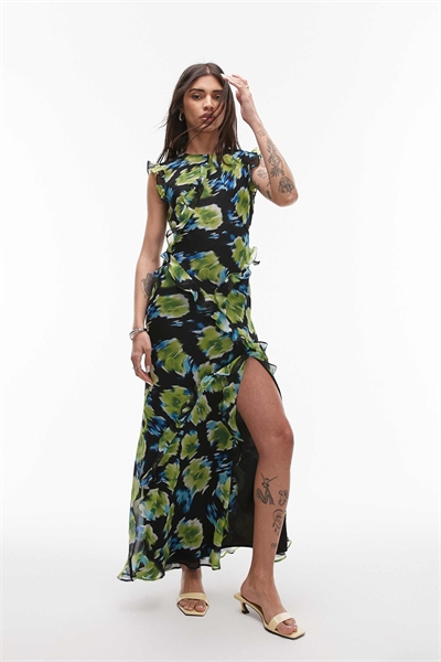 Макси-платье с высоким воротником, открытой спиной и оборками артикул 140701546