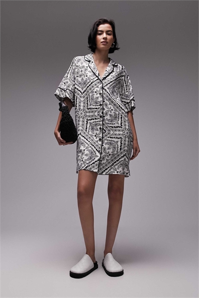 Мини-платье-рубашка в стиле ретро артикул 133538113