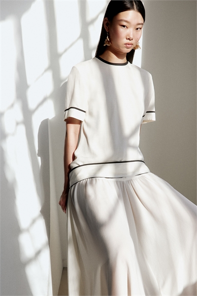 Платье с эффектом многослойности артикул 1346141001