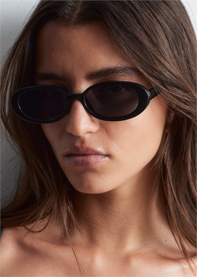 Очки с тонкой овальной оправой артикул 1325979001