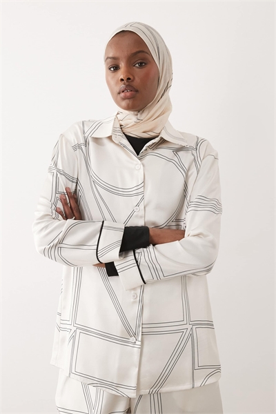 Пижамная кофта с контрастной окантовкой в комплекте артикул 155319298