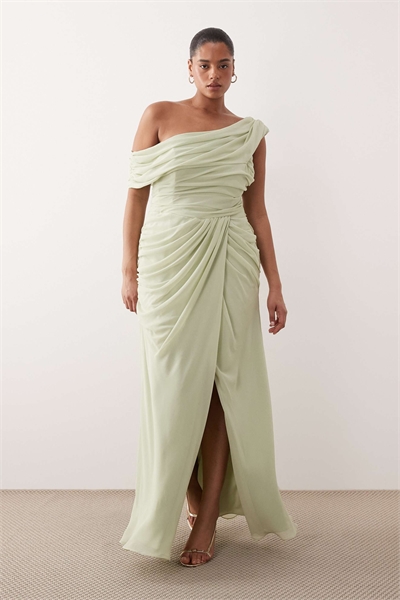 ASOS DESIGN Curve подружки невесты Шифон с драпировкой, одно плечо, фиксированная юбка-парео, цвет шалфейный зеленый артикул 153148640